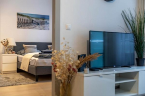 Cleopatra Apartment